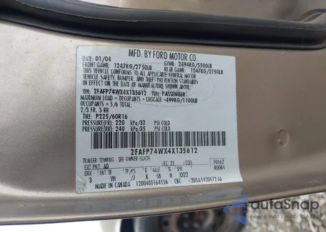 2004 Ford Crown Victoria Lx из США, поврежденный, VIN 2FAFP74WX4X135612